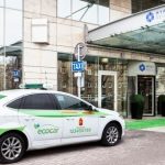 Goście hotelu Hyatt Regency Warsaw pojadą taksówkami EcoCar