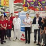 Fundacja Auchan na rzecz młodzieży przekazała czek SOS Wioskom Dziecięcem